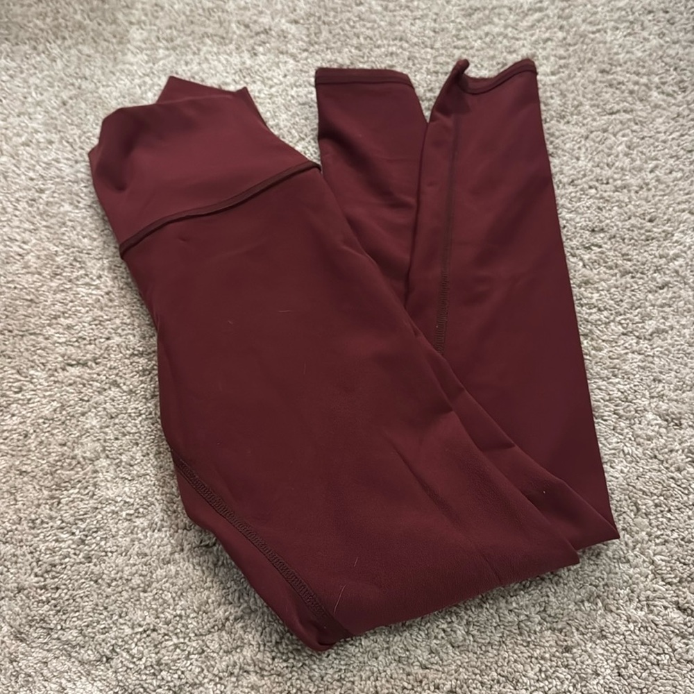 maroon alo leggings never worn